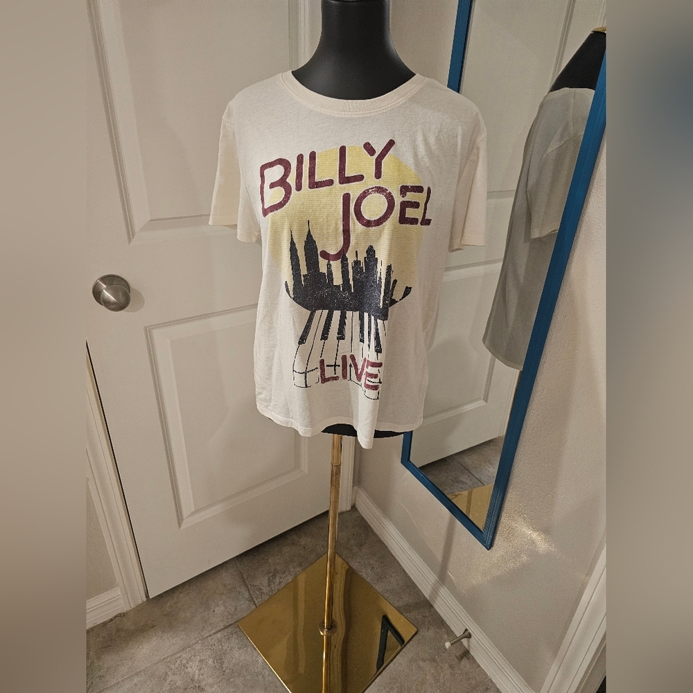 Women's White Billy Joel Graphic Tee - Size XL - EUC